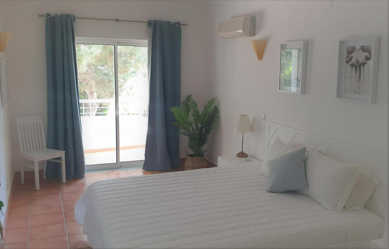 Apartment Vila Mos In Porto Mos Beach Lagos Extérieur photo